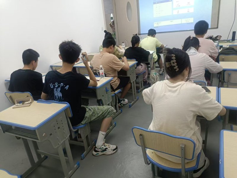 探索教育行业新风向：西安一果教育引领学习潮流